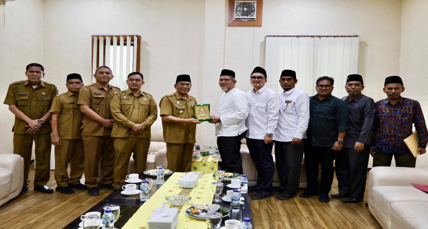 Silaturahim dengan Bupati Deli Serdang H Ashari Tambunan