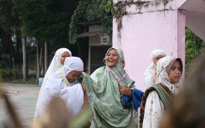SATU HARI PENUH BERKAH DI PONDOK